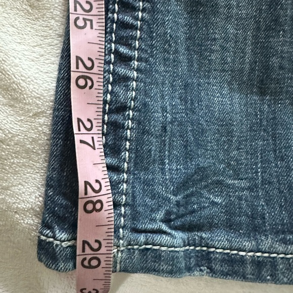 Women's vintage Y2K Miss Me Bootcut Jeans
Cute distressed sequin design - Picture 9 of 12